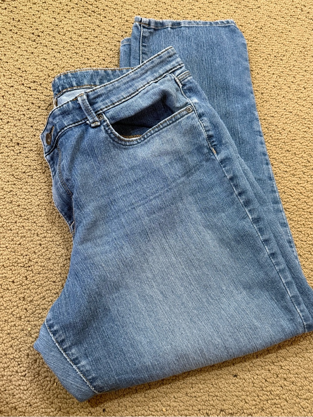Classic Women's Ankle-Length Blue Jeans